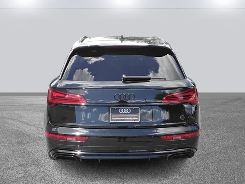 Certified 2024 Audi Q5 e Premium Plus w/ Premium Plus Package image 5