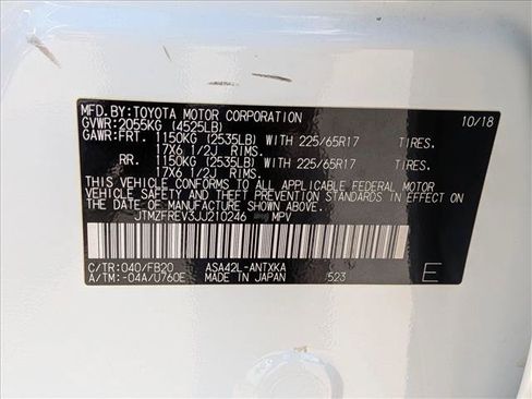 Used 2018 Toyota RAV4 LE w/ Carpet Mat Package FWD image 15