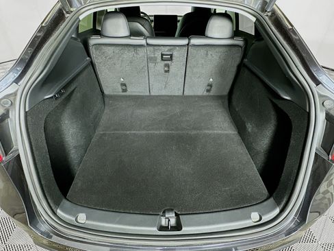 Used 2025 Tesla Model Y Long Range RWD image 27