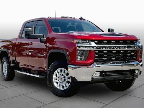 Used 2022 Chevrolet Silverado 3500 LT w/ Convenience Package AWD/4WD image 2