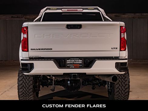 Used 2023 Chevrolet Silverado 3500 LTZ w/ Z71 Off-Road Package image 7