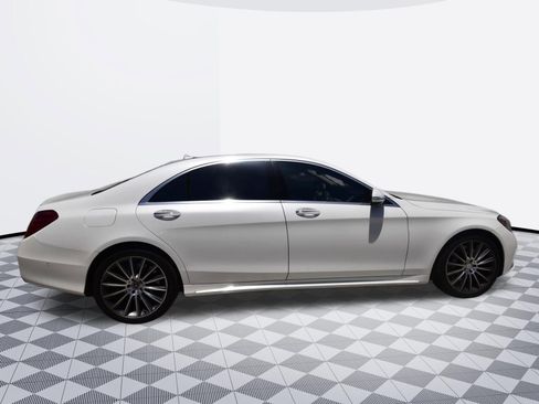 Used 2017 Mercedes-Benz S 550 Sedan image 5