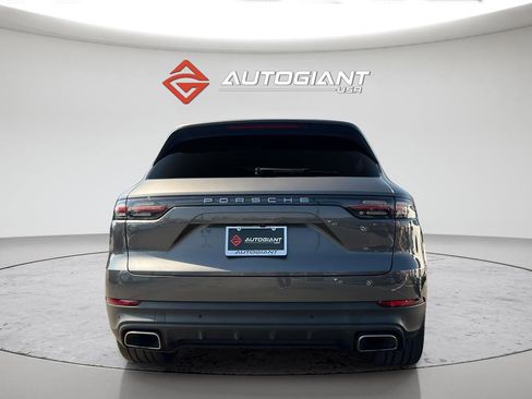 Used 2019 Porsche Cayenne E-Hybrid AWD/4WD image 9