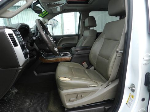 Used 2015 GMC Sierra 2500 SLT w/ Duramax Plus Package AWD/4WD image 2