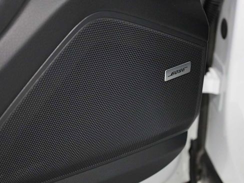 Certified 2024 Porsche Cayenne Coupe image 17