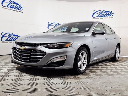 Used 2025 Chevrolet Malibu LS image 5