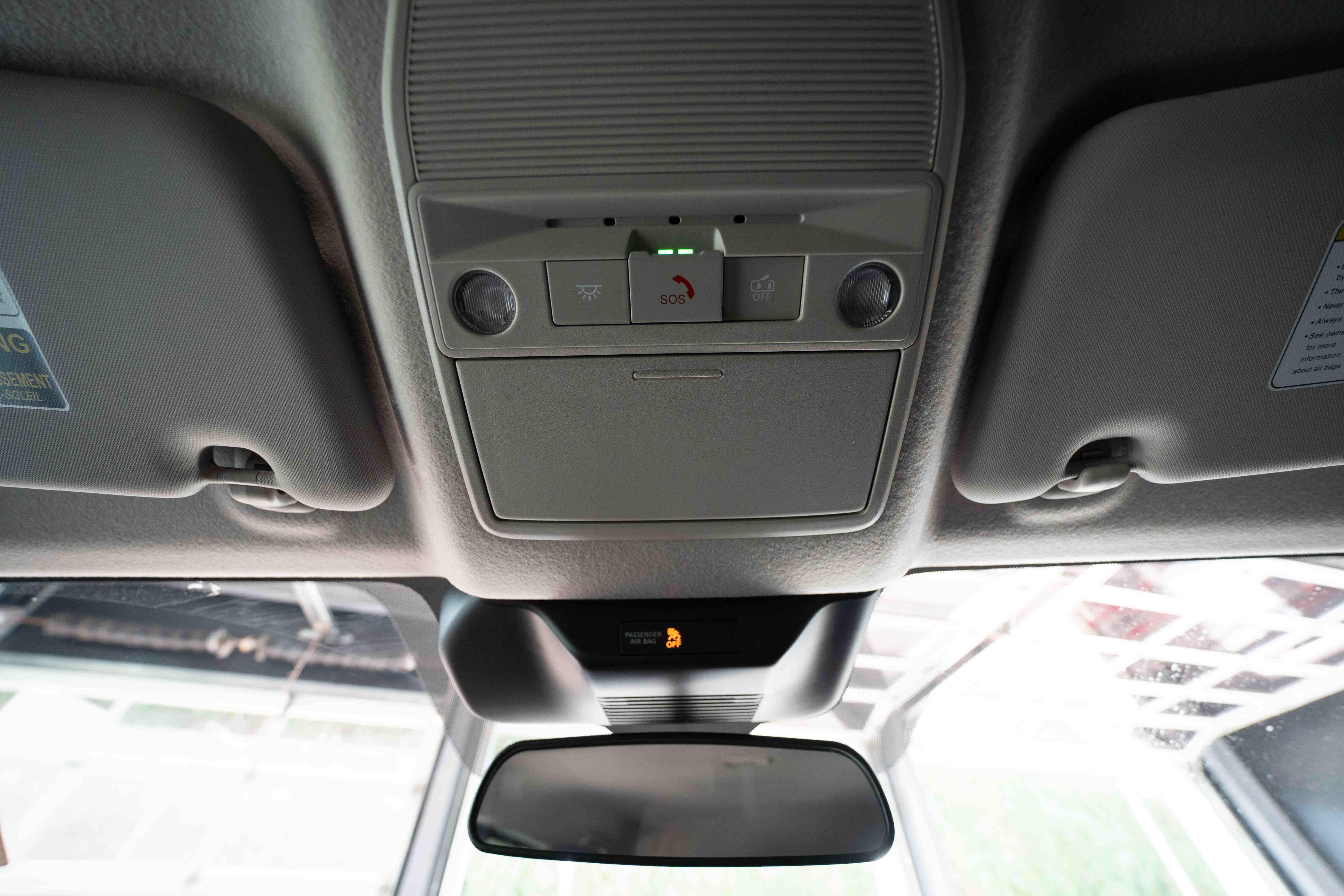 Used 2026 Nissan Kicks SR FWD image 18