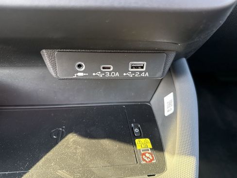 New 2026 Subaru Forester Premium AWD/4WD image 34