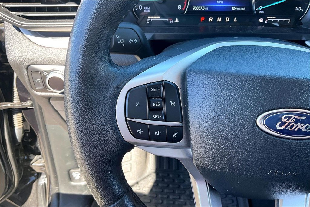Used 2023 Ford Explorer XLT RWD image 11