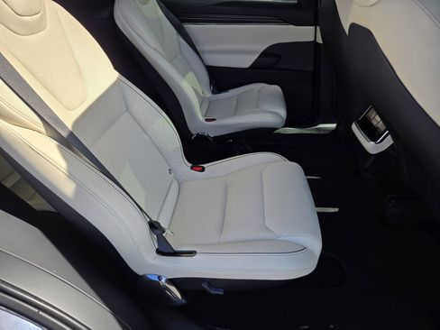 Used 2022 Tesla Model X Plaid AWD/4WD image 14