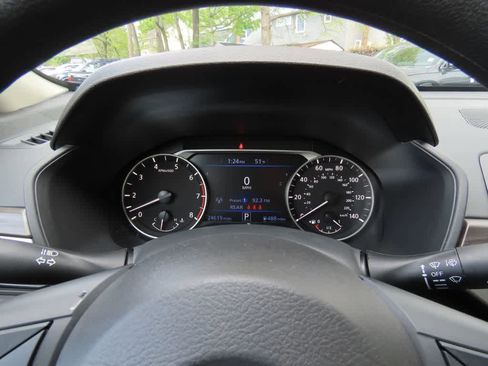 Used 2025 Nissan Altima 2.5 SV FWD image 22