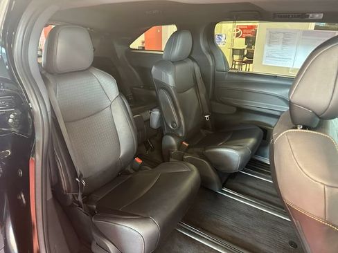 Certified 2024 Toyota Sienna XLE Woodland Edition AWD/4WD image 13