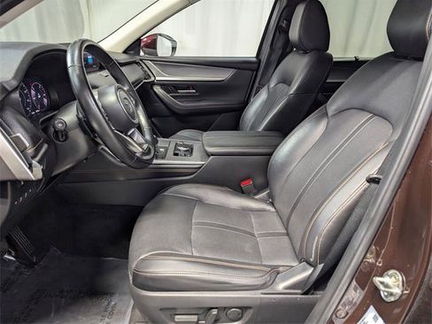 Used 2024 MAZDA CX-90 Plug-In Hybrid w/ Premium Pkg image 13