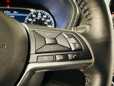 Used 2023 Nissan Sentra SR w/ SR Premium Package image 18