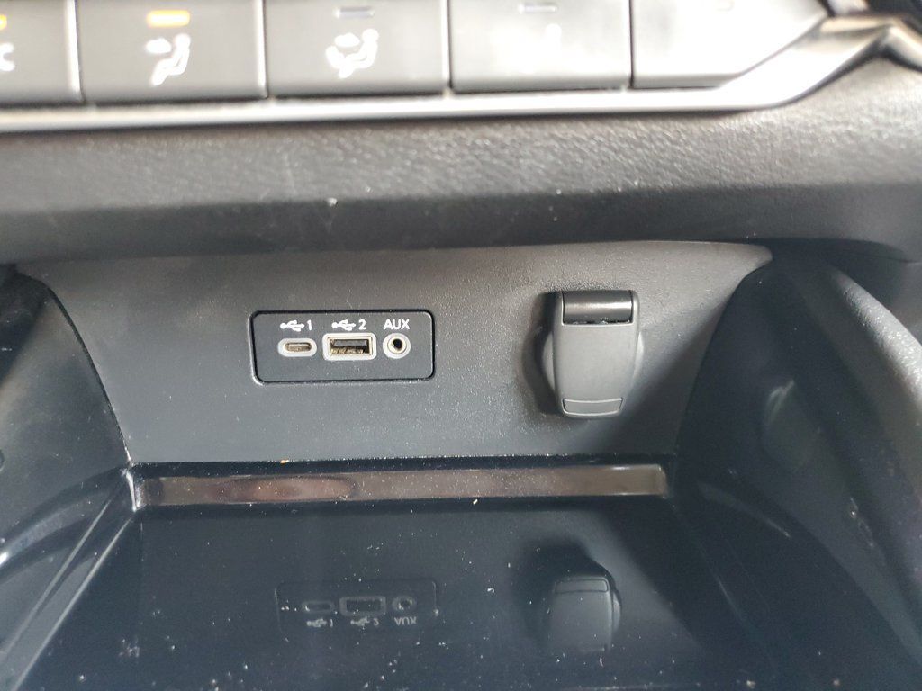 Used 2024 Nissan Altima 2.5 SV FWD image 23