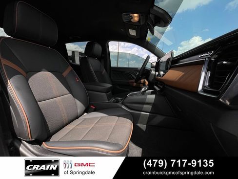 Used 2024 GMC Canyon AT4 AWD/4WD image 29