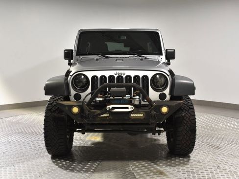 Used 2015 Jeep Wrangler Unlimited Rubicon w/ Dual Top Group image 8