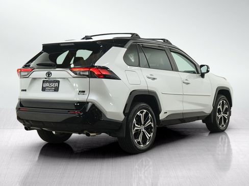 Used 2025 Toyota RAV4 XSE w/ Weather Package AWD/4WD image 5
