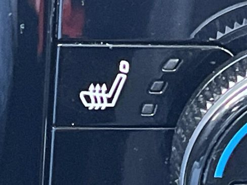 Used 2023 Nissan Rogue SL image 31