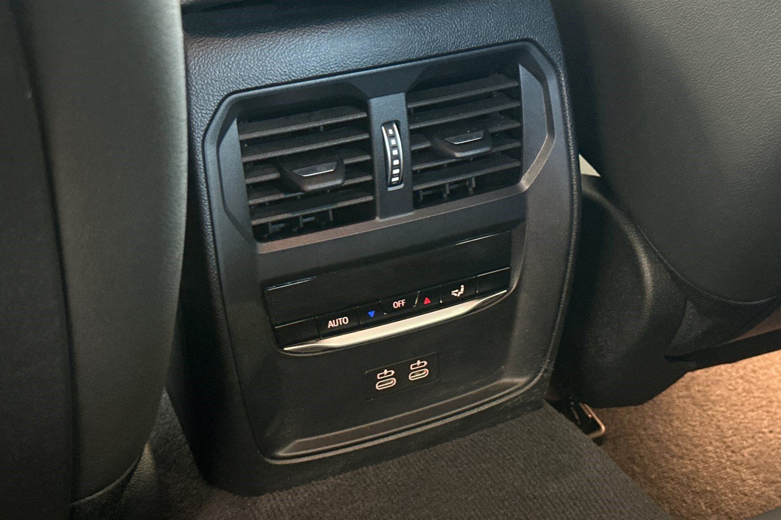 Certified 2024 BMW i4 eDrive35 w/ Convenience Package RWD image 16