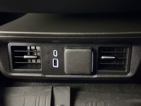 Used 2025 GMC Sierra 2500 SLE w/ SLE Value Package; AWD/4WD image 29