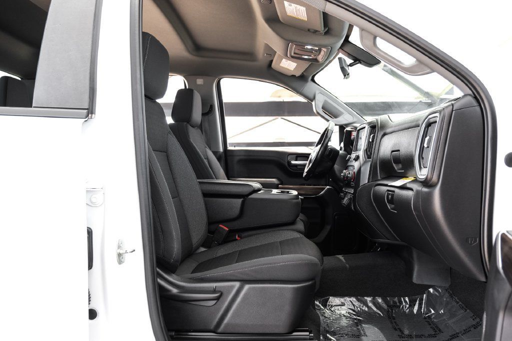 Used 2021 Chevrolet Silverado 1500 RST AWD/4WD image 36