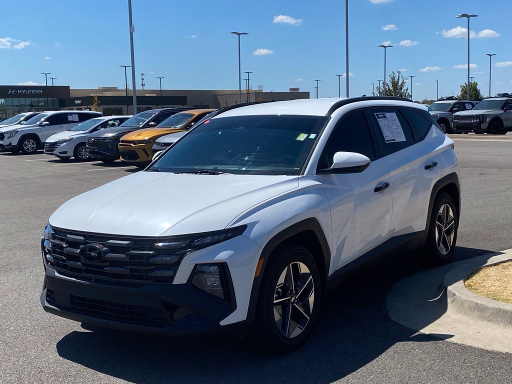 Used 2025 Hyundai Tucson SEL FWD image 4