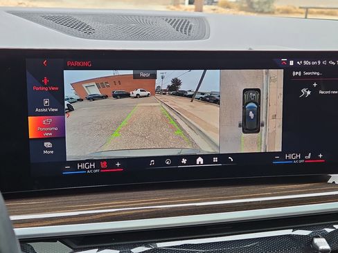 Certified 2024 BMW X5 xDrive40i w/ Executive Package image 18