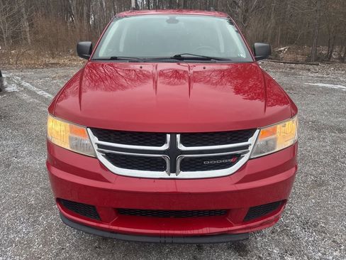 Used 2020 Dodge Journey SE image 2