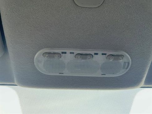 Used 2014 Nissan Juke S image 24