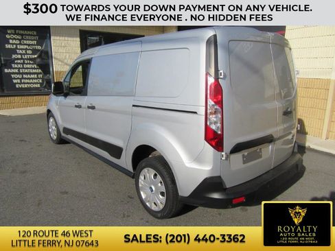 Used 2019 Ford Transit Connect XLT image 12