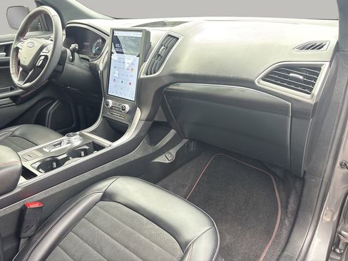 Certified 2024 Ford Edge ST-Line image 7