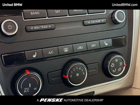 Used 2015 Volkswagen Passat 1.8T Wolfsburg Edition image 8