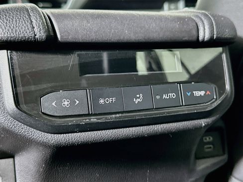 Used 2025 Toyota Grand Highlander AWD image 26