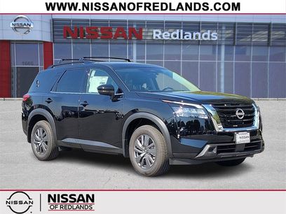 New 2025 Nissan Pathfinder SV