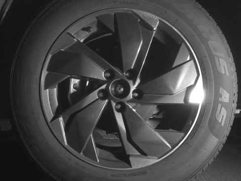 Used 2025 Nissan Rogue SV image 12