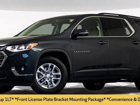 Certified 2020 Chevrolet Traverse LT image 2