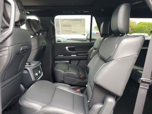 New 2026 Ford Expedition Platinum AWD/4WD image 11