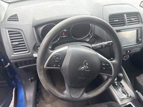 Used 2018 Mitsubishi Outlander Sport ES AWD/4WD image 9