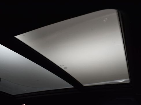 Certified 2022 BMW X5 xDrive45e w/ Premium Package image 25