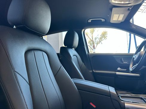 Certified 2025 Mercedes-Benz GLA 250 image 18