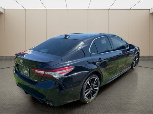 Used 2019 Toyota Camry XSE FWD image 15