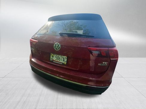 Used 2018 Volkswagen Tiguan SE w/ Panoramic Sunroof Package AWD/4WD image 5