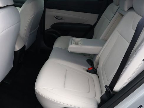 Used 2026 Hyundai Tucson SE FWD image 19