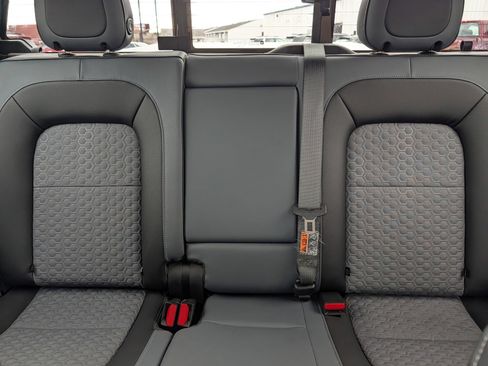 Used 2018 Chevrolet Colorado Z71 w/ Centennial Edition RWD image 13