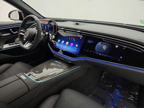 New 2026 Mercedes-Benz E 53 AMG e 4MATIC Sedan image 14