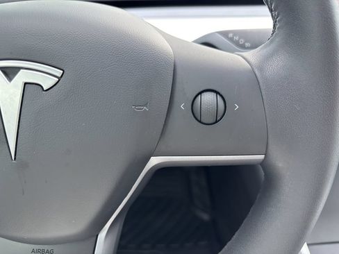 Used 2020 Tesla Model 3 Standard Range Plus RWD image 13