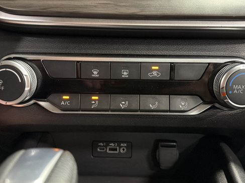 Used 2025 Nissan Altima 2.5 SV FWD image 27