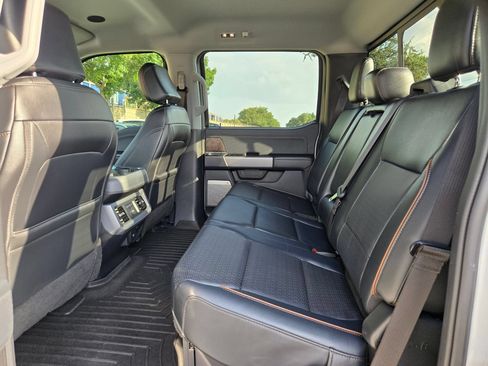 Used 2025 Ford F250 Lariat w/ Lariat Ultimate Package AWD/4WD image 14