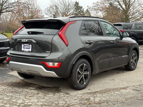 New 2026 Kia Niro EX image 3
